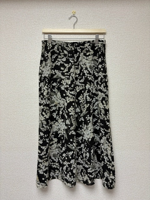 Long flower Printed skirt | BLK